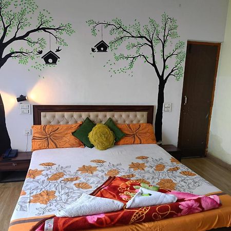 Joshi Holiday Home Stay Lansdowne Exterior photo